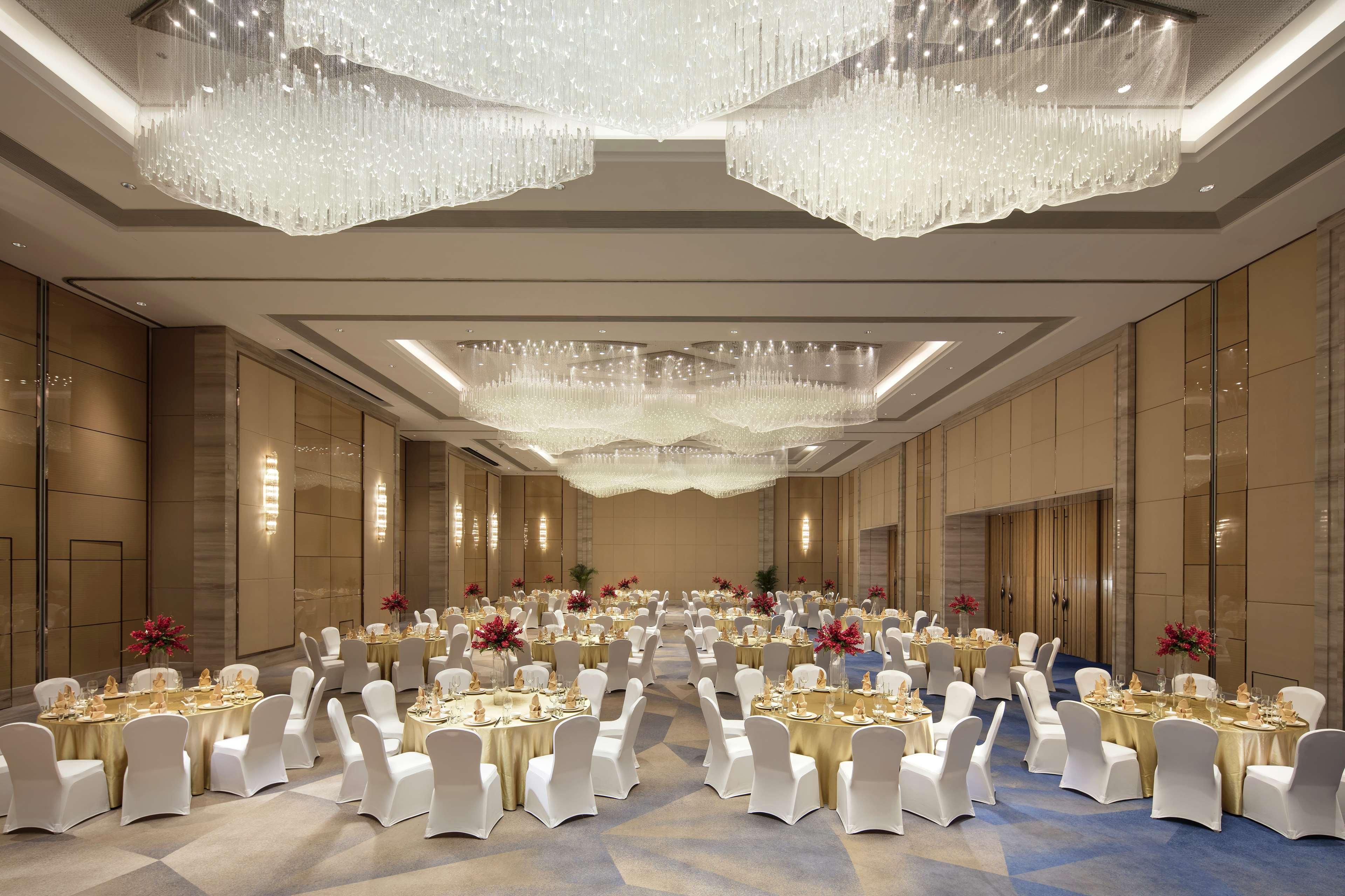 Отель Hilton Шеньян Экстерьер фото