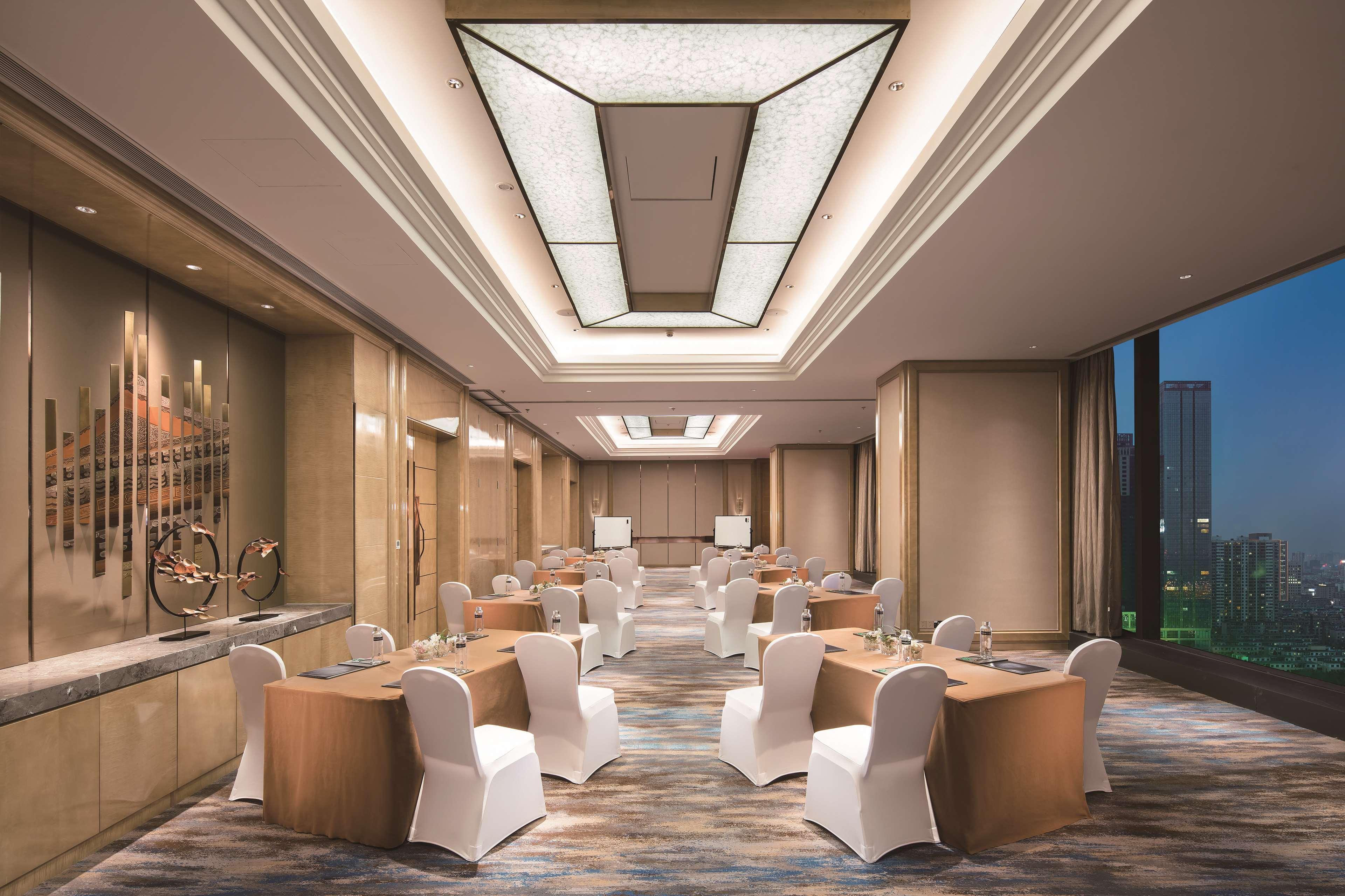 Отель Hilton Шеньян Экстерьер фото